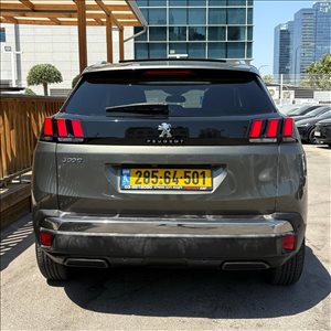 פיג'ו
 3008 2018 יד2 