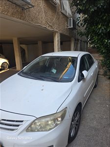 טויוטה קורולה 2012 יד  3 
