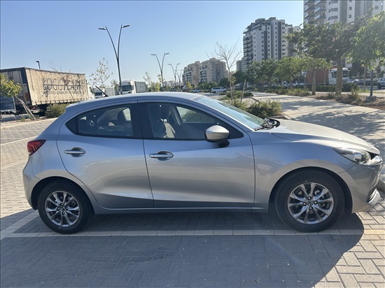 תמונה 4 ,מאזדה 2 יד 1 2024 63000 ק"מ