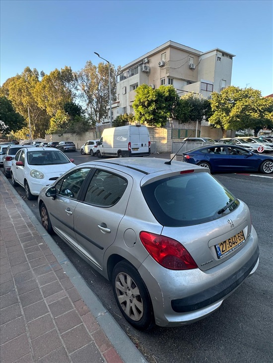 תמונה 7 ,פיג'ו
 207 יד 2 2009 142000 ק"מ