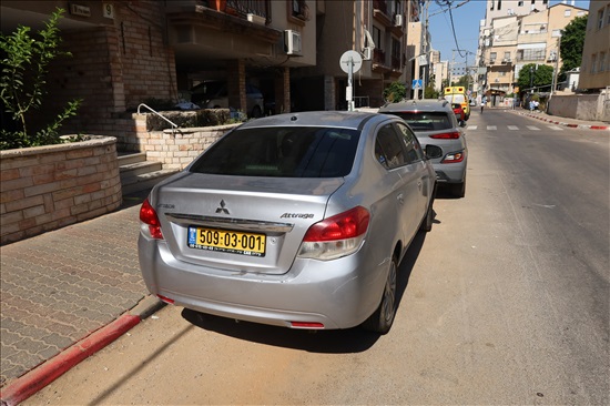 תמונה 5 ,מיצובישי אטראז` יד 4 2018 184000 ק"מ