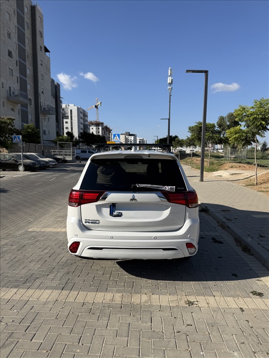 תמונה 3 ,מיצובישי אאוטלנדר יד 2 2020 106500 ק"מ