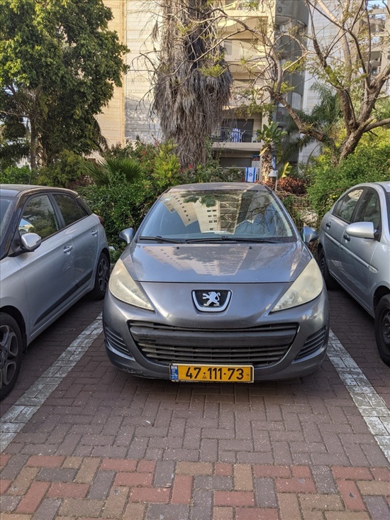 תמונה 3 ,פיג'ו
 207 יד 3 2010 165000 ק"מ