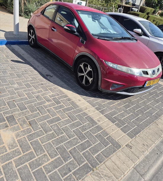 תמונה 4 ,הונדה סיוויק האצ'בק החדשה
 יד 4 2010 240000 ק"מ