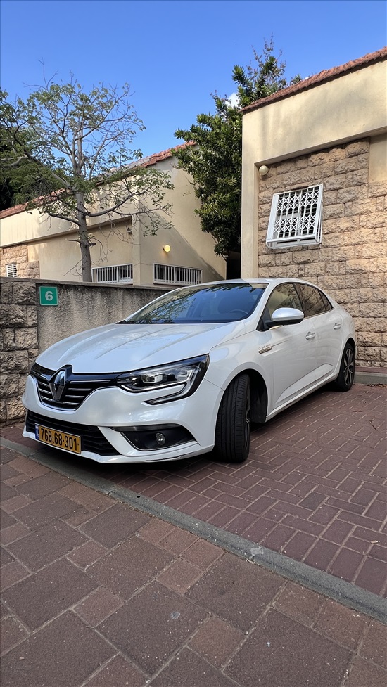תמונה 5 ,רנו מגאן קופה / ספורט
 יד 1 2019 187000 ק"מ