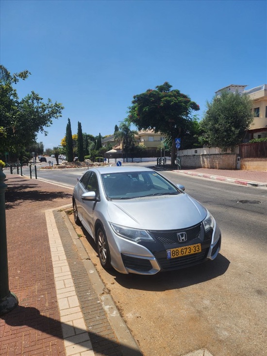תמונה 2 ,הונדה סיוויק האצ'בק החדשה
 יד 3 2016 177000 ק"מ