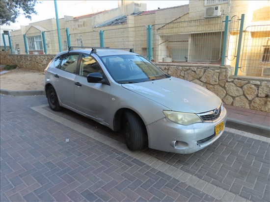 תמונה 1 ,סובארו B3 האצ'בק יד 5 2008 242000 ק"מ