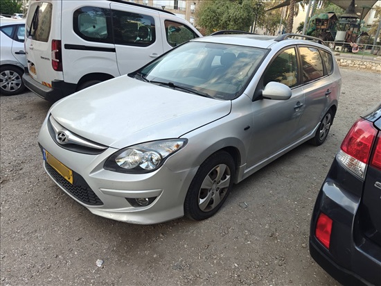 תמונה 4 ,יונדאי i30 CW יד 5 2011 225300 ק"מ