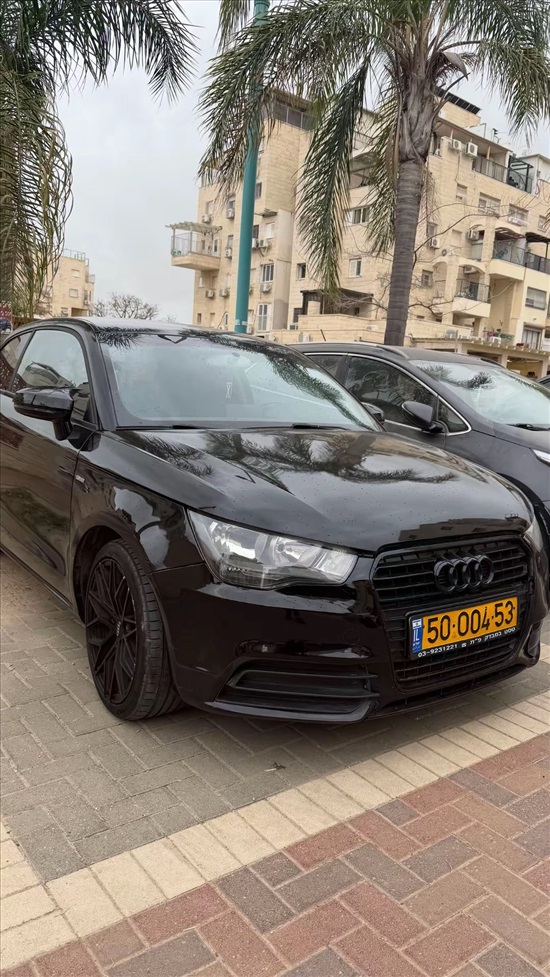 תמונה 3 ,אאודי A1 יד 4 2014 145000 ק"מ