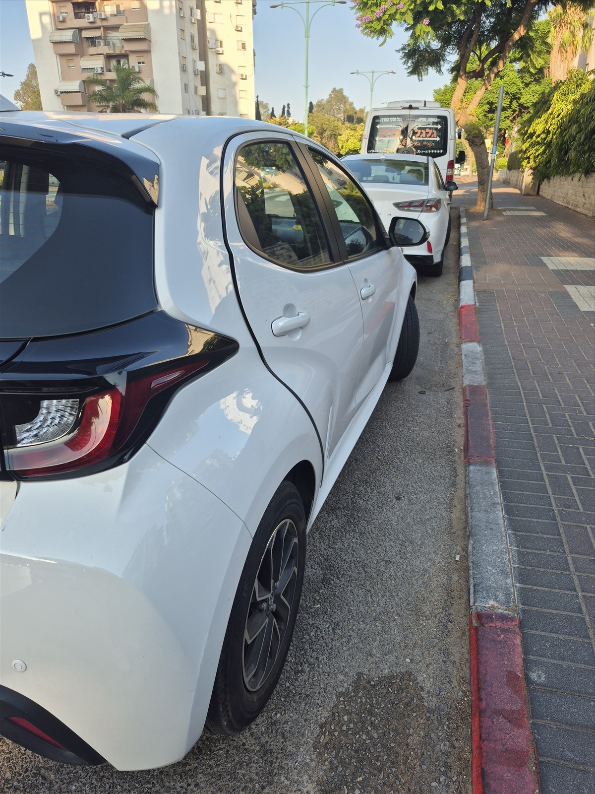 תמונה 1, טויוטה יאריס יד 2 2023 | 34000 קמ