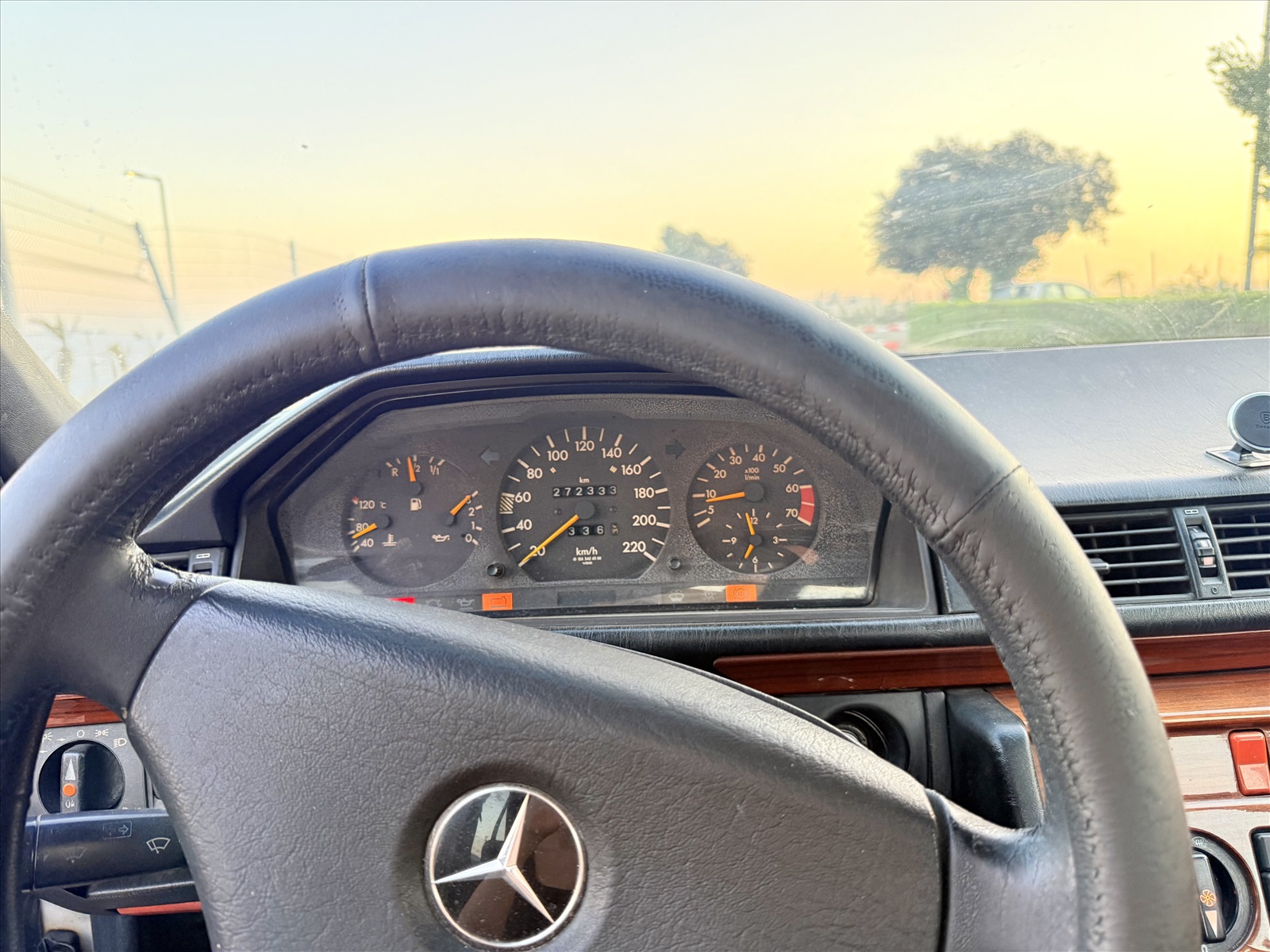 תמונה 4, מרצדס E- CLASS יד 3 1992 | 272333 קמ