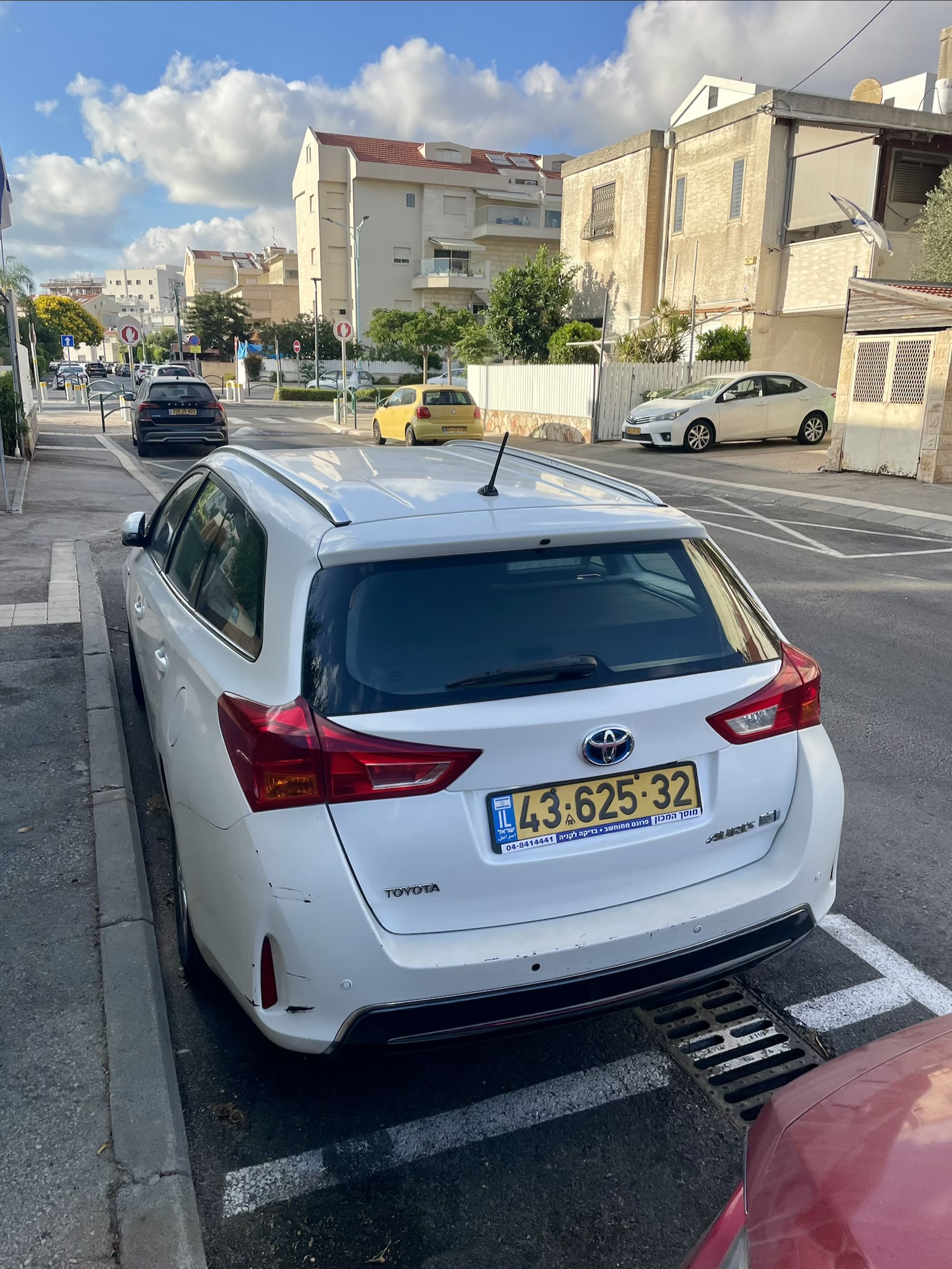 תמונה 3, טויוטה אוריס יד 2 2015 | 304500 קמ
