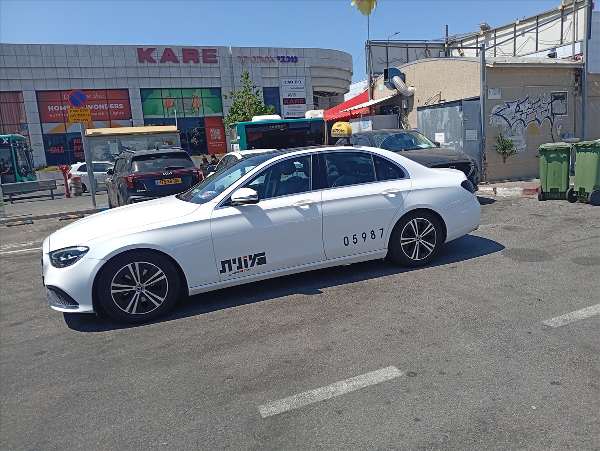 תמונה 1, מרצדס 220 יד 1 2023 | 210000 קמ