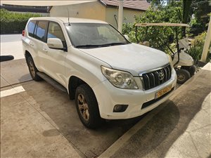 טויוטה לנד קרוזר LC 100
 2010 יד2 
