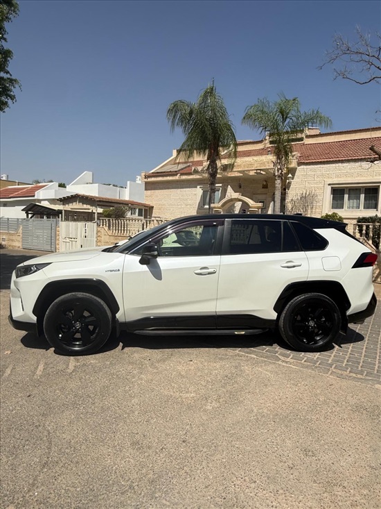 תמונה 5 ,טויוטה RAV4 יד 1 2022 45000 ק"מ