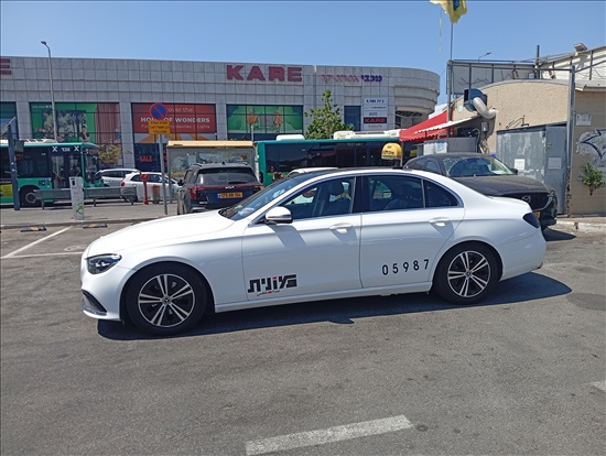 תמונה 2 ,מרצדס 220 יד 1 2023 210000 ק"מ