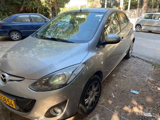 תמונה 1 ,מאזדה 2 יד 2 2015 190000 ק"מ