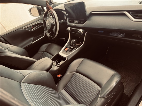 תמונה 4 ,טויוטה RAV4 יד 1 2024 30000 ק"מ