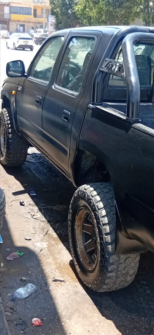 תמונה 2 ,טויוטה C-HR יד 4 2002 10000 ק"מ