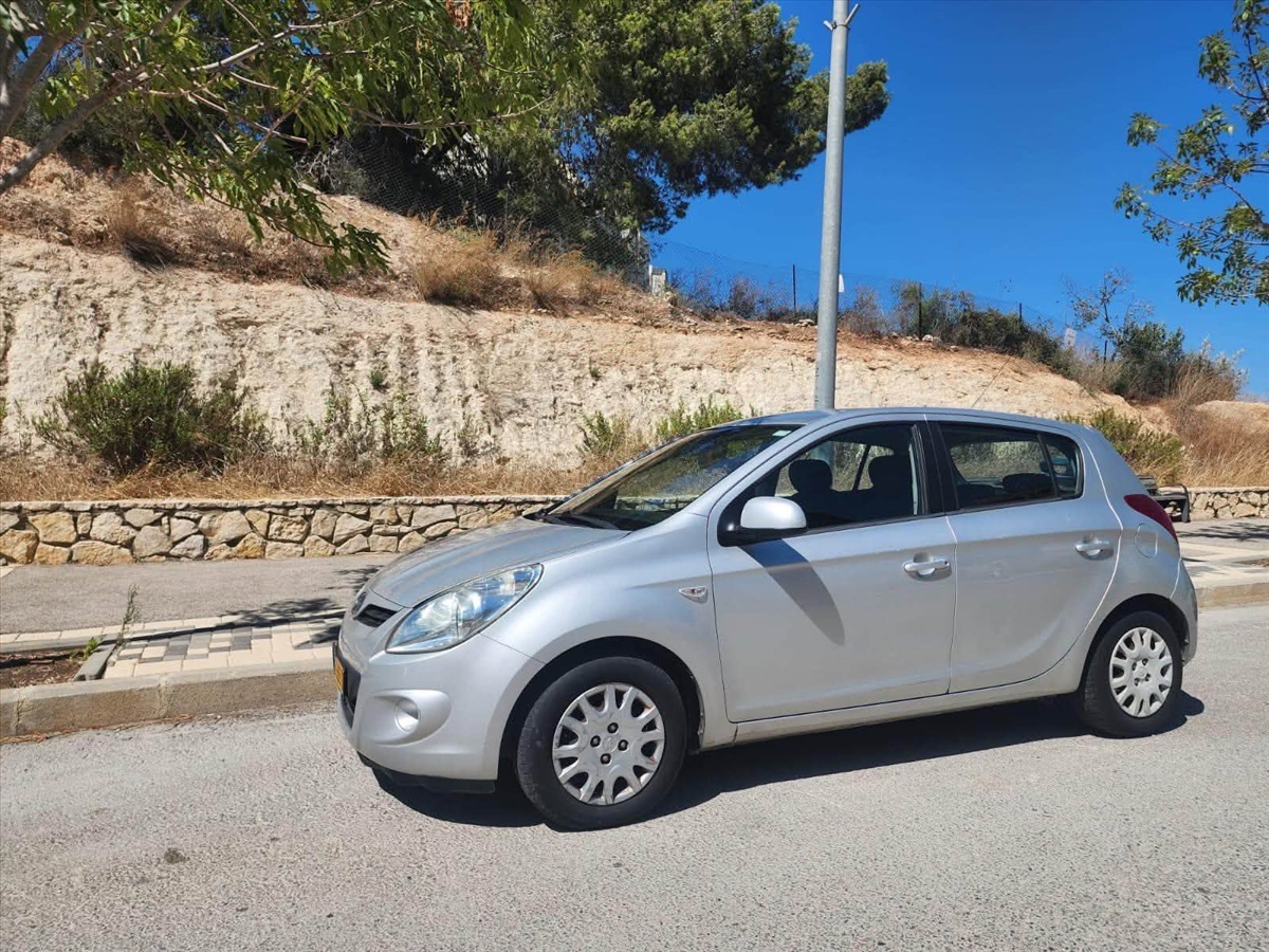 תמונה 1, יונדאי i20 יד 3 2012 | 190,000 קמ