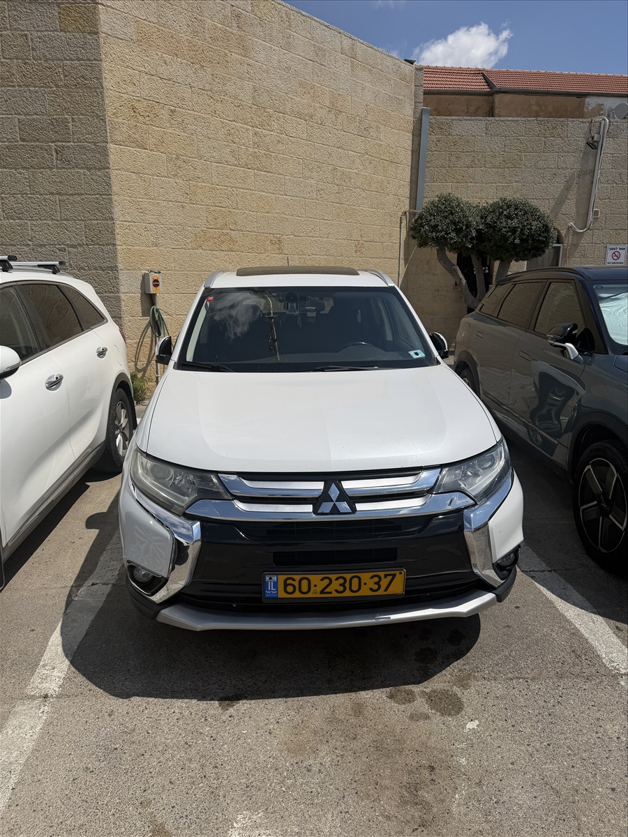 תמונה 1, מיצובישי אאוטלנדר יד 3 2016 | 130,000 קמ
