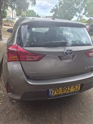 טויוטה אוריס TS הייבריד
 2014 יד2 