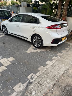 יונדאי איוניק 2017 יד  1 