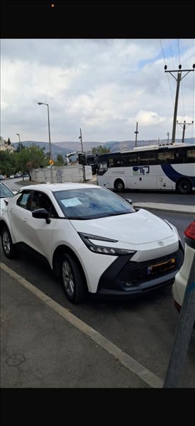 טויוטה C-HR 2025 יד  1 