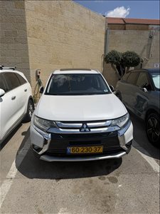 מיצובישי אאוטלנדר 2016 יד  3 
