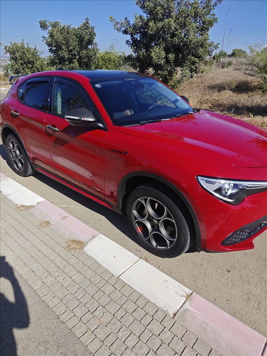 תמונה 3 ,אלפא רומיאו סטלביו יד 3 2020 95000 ק"מ