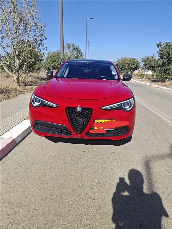 תמונה 2 ,אלפא רומיאו סטלביו יד 3 2020 95000 ק"מ