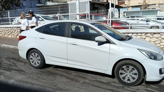 תמונה 2 ,יונדאי i25 יד 3 2018 237000 ק"מ