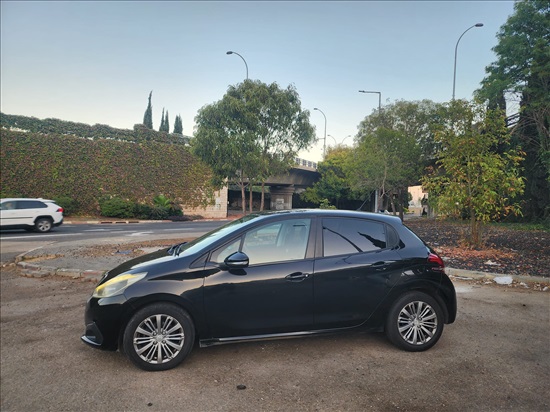 תמונה 4 ,פיג'ו
 208 יד 1 2015 130000 ק"מ