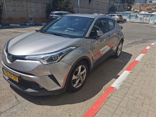 תמונה 1 ,טויוטה C-HR יד 2 2018 180000 ק"מ