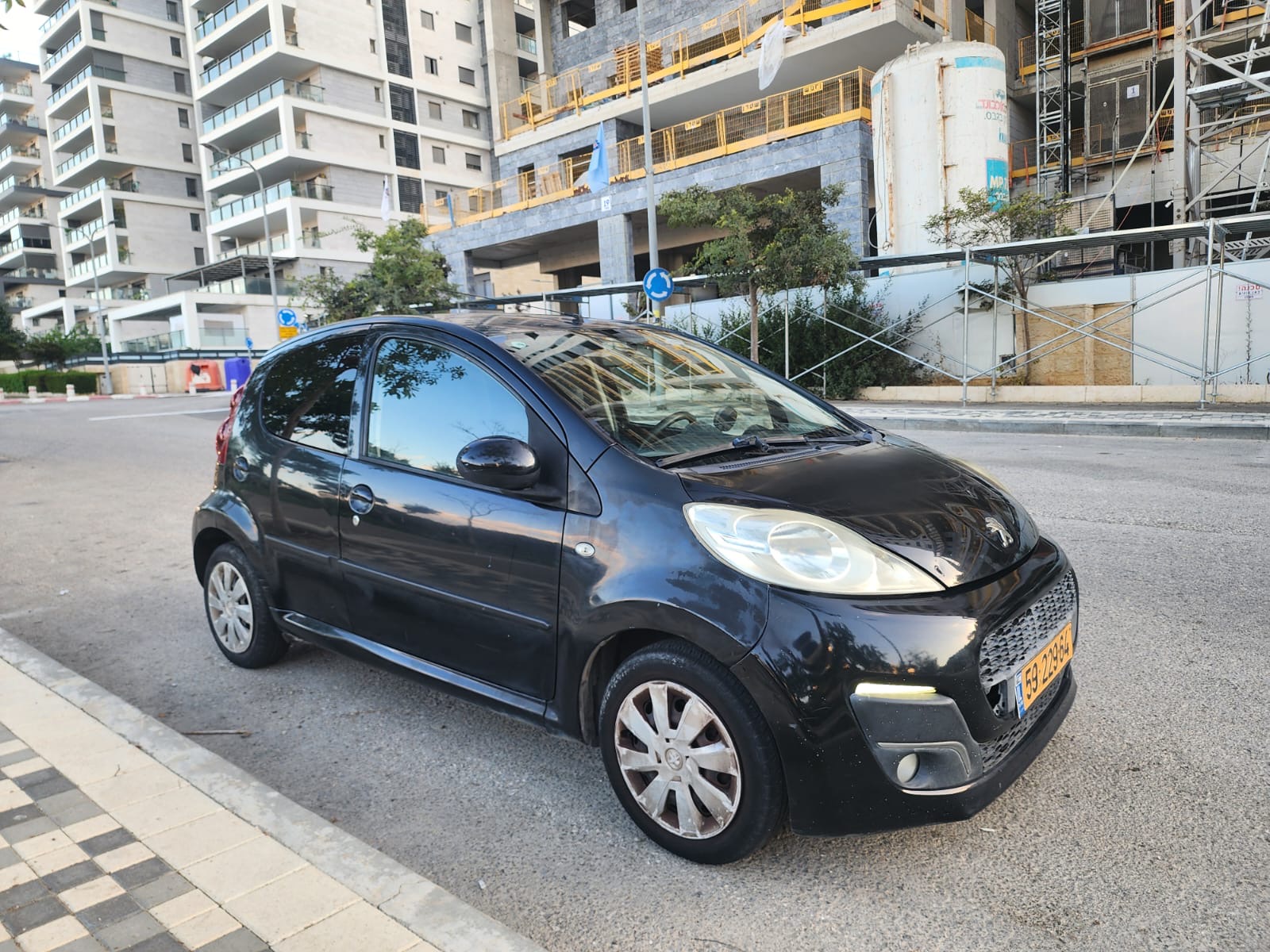 תמונה 4, פיגו 107 יד 2 2014 | 160,000 קמ