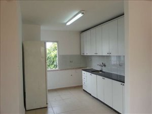 דירה להשכרה 3 חדרים בתל אביב יפו דרך משה דיין 