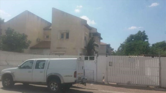 בית פרטי להשכרה 5 חדרים ברמלה חיים לנדאו 7 ב' קרית מנחם בגין אפקה הצעירה