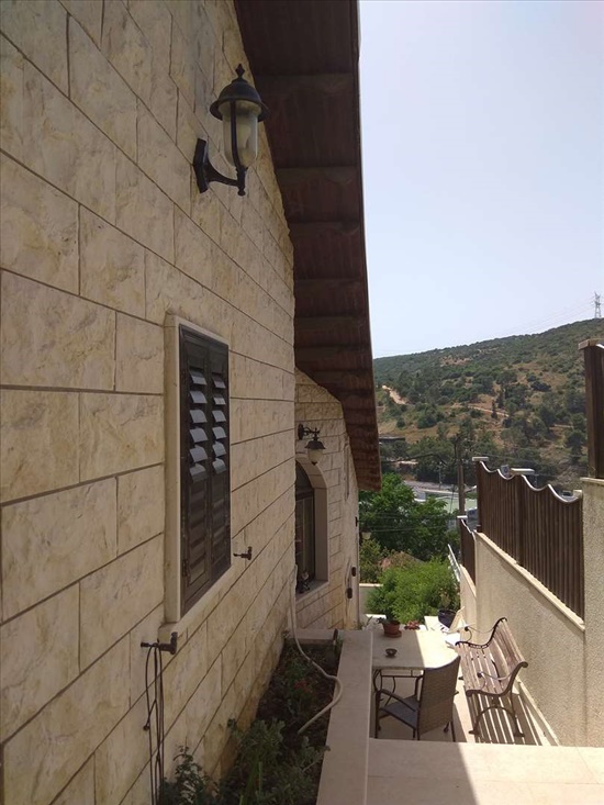 בית פרטי להשכרה 5.5 חדרים ביוקנעם האיריסים ותיקה
