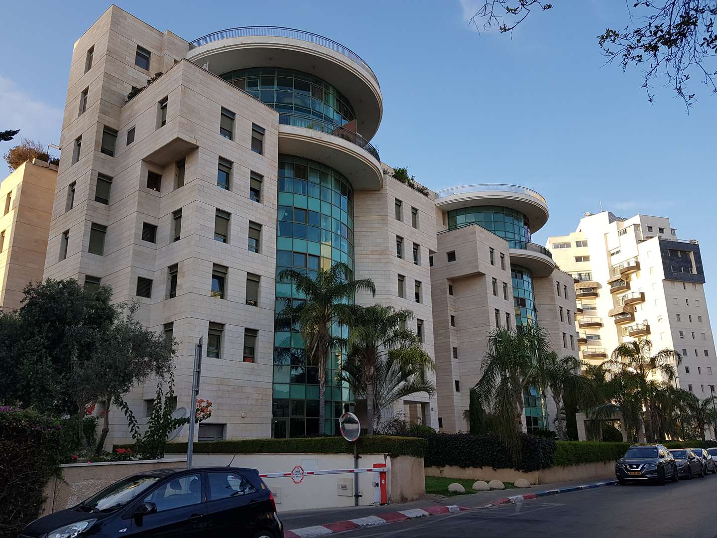 תמונה 4 ,דירה 5 חדרים להשכרה בתל אביב יפו אבא קובנר  כוכב הצפון