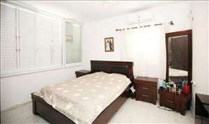 דירה להשכרה 4.5 חדרים בהרצליה בר אילן 