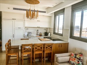 דירה להשכרה 4 חדרים ברמת גן תל חי 