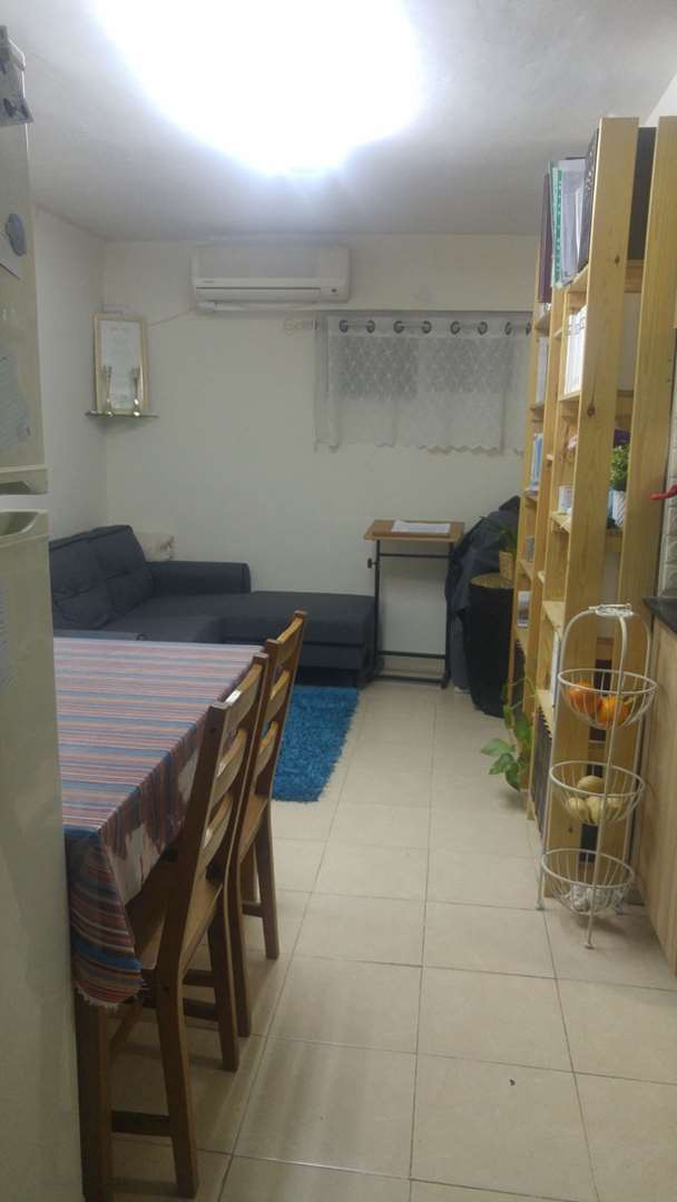 דירת סטודיו להשכרה 1.5 חדרים בירושלים הברון הירש קרית משה