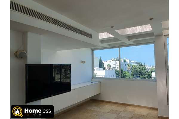 תמונה 2 ,דופלקס 4 חדרים להשכרה בתל אביב יפו ביל''ו לב העיר