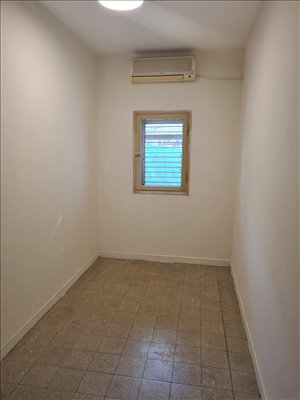 דירה להשכרה 2.5 חדרים בחולון יהושע חנקין 