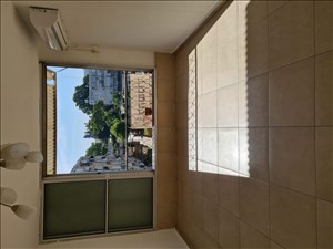 דירה להשכרה 3 חדרים באור יהודה סמטת היסמין 