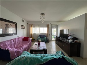 דירה להשכרה 5 חדרים ברחובות רא''ל מוטה גור 