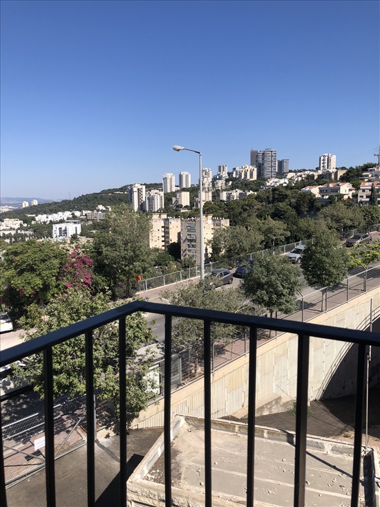 דירה להשכרה 4 חדרים בחיפה יקינטון רמת אלמוגי 