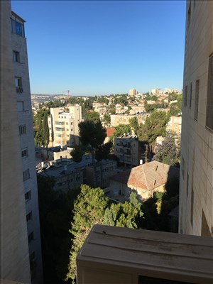 דירה להשכרה 3 חדרים בירושלים אלרואי 