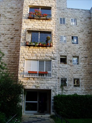 דירה להשכרה 4 חדרים בירושלים מבוא דקר 