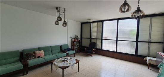 דירה להשכרה 4 חדרים בתל אביב יפו מיכה הצפון הישן 